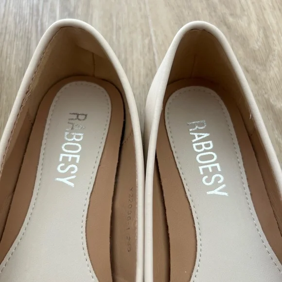 NWOT - Raboesy Tabi Ballet Flats (White) - Size 8 - Picture 3 of 7